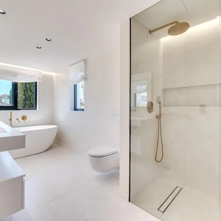 Villa Luxury 5 Bed - Heated Pool