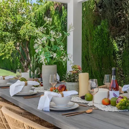 Luxury 5 Bed - Heated Pool Marbella