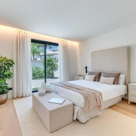 Villa Luxury 5 Bed - Heated Pool *
