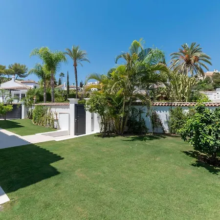 Villa Luxury 5 Bed - Heated Pool *